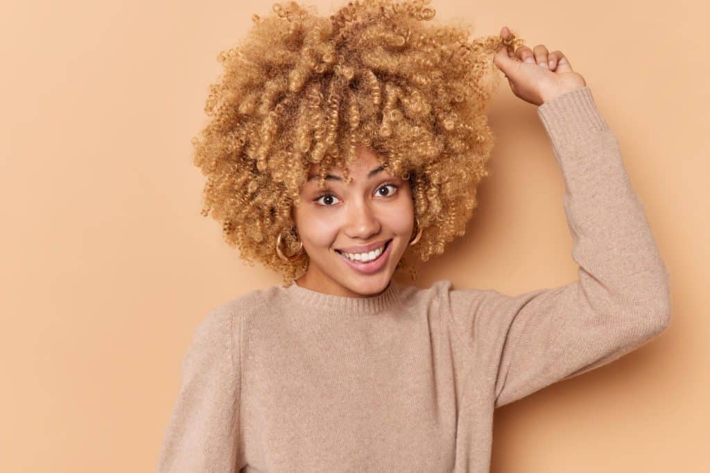 types de masques pour cheveux bouclés