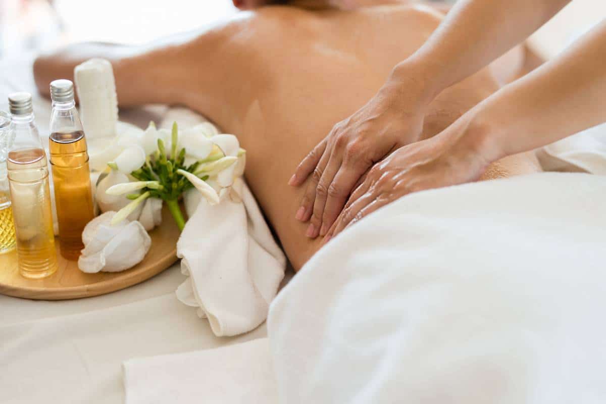 les differents types de massages thailandais et leurs bienfaits